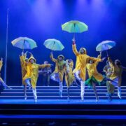 Il grande musical “Cantando sotto la pioggia” in scena martedì 11 novembre con Martina Stella in un cast stellare