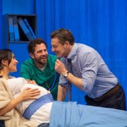 Divertimento e un pizzico di mistero in  “Contrazioni pericolose” al Teatro Verdi di Gorizia mercoledì 18 marzo