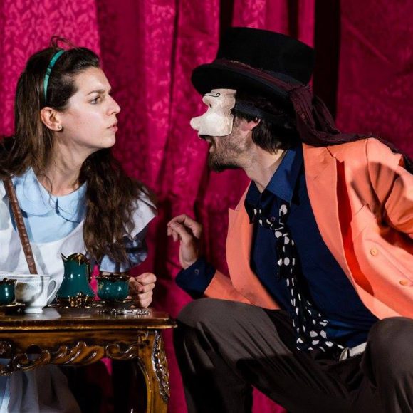 Alice nel paese delle meraviglie Alice nel paese delle meraviglie